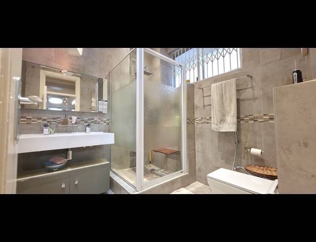 2 BEDROOM APARTMENT FOR SALE IN NORTH BEACH